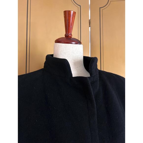Vintage cashmere coat in black by Regency, size 14 - Picture 7 of 10